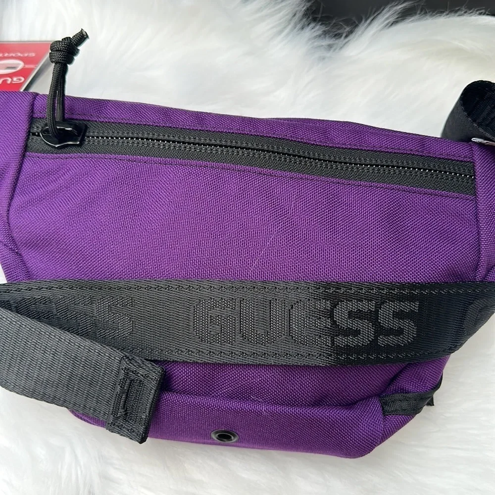 New GUESS Men’s Belt Bag
